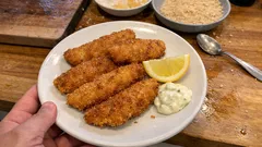 バサで作る白身魚フライ：水気をしっかり取って、衣サクサクに揚げるコツ