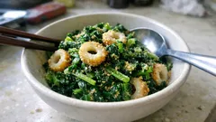 めんつゆ＋すりごまで手早く一品：ほうれん草とちくわの胡麻和え（お弁当にも）