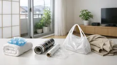 手首や腕を痛めたときの応急処置、タオルと雑誌で固定して受診まで守る方法