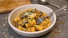 かぼちゃの甘み×きのこの旨み—乳製品なしでも濃厚に仕上がる秋パスタ