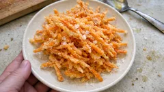 にんじんの甘みが引き立つサクサク天ぷら—衣は小麦粉×氷水1:1、仕上げは塩だけ