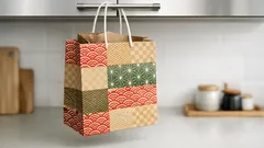 増えた紙袋で箱ティッシュを吊るすだけの浮かせる収納アイデア