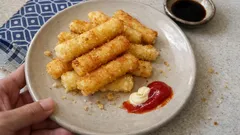 マッシュポテトの素で作るスティックポテトフライ—外カリ中ほく、ダシダであと引く味に