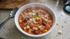 鍋ひとつでほっと温まる、豆とトマトのスープパスタ「パスタ・エ・ファジョーリ」