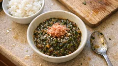 レンジで簡単、春の香りをぎゅっと。ふきの葉味噌の作り置きレシピ