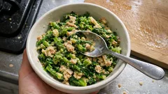 菜の花はツナの油で炒めると水っぽくならない：マヨマスタードで和える春の簡単副菜