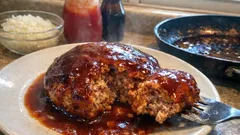 フライパンひとつで肉汁じゅわっ—ケチャップ×ソースの定番ハンバーグ