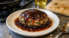 大葉がふわっと香る和風ハンバーグ—甘酸っぱいしょうゆあんでさっぱり